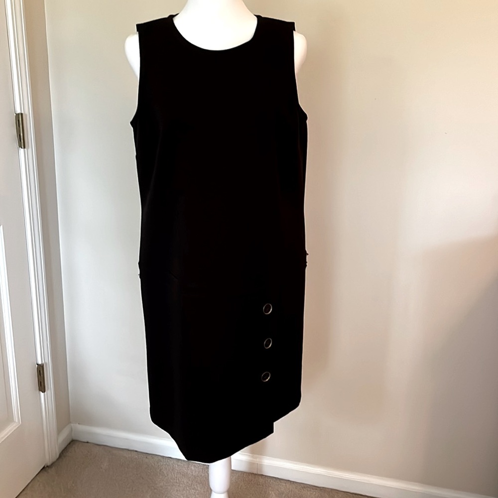 Ann Taylor Loft sleeveless black 60’s dress in 10petite
